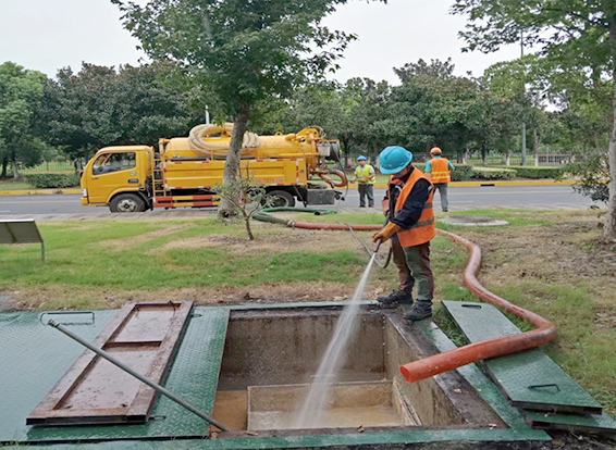 澜沧化油池清理